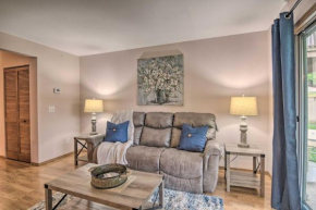 Cozy Walk-In Retreat on Lake Taneycomo!